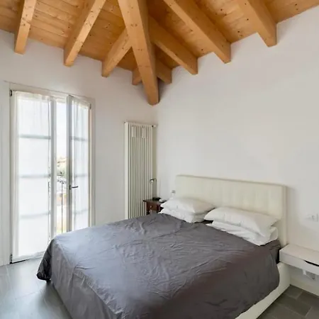 Relais Fasanella Attico - Di Garda Тосколано-Мадерно