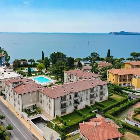 Relais Fasanella Attico - Di Garda Апартаменты *