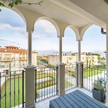 Relais Fasanella Attico - Di Garda Апартаменты