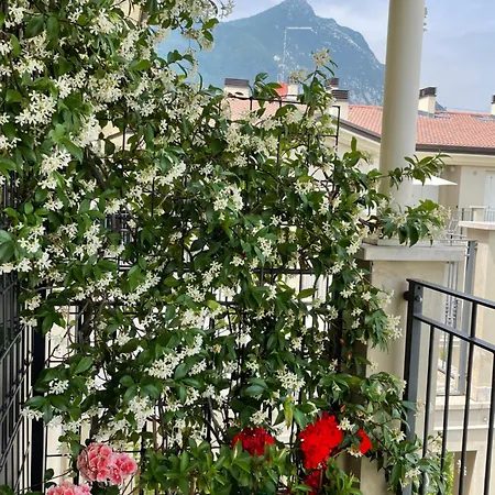 Di Garda A 100m - Fasanella Penthouse Apartament *